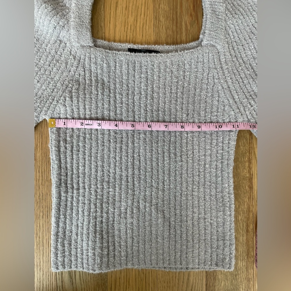 Line & Dot Light Gray Ribbed Sweater - Picture 15 of 16
